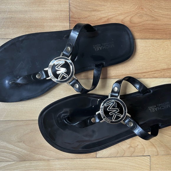 Michael Kors MK jelly women shoes black shiny sandals gold garments - Picture 3 of 4